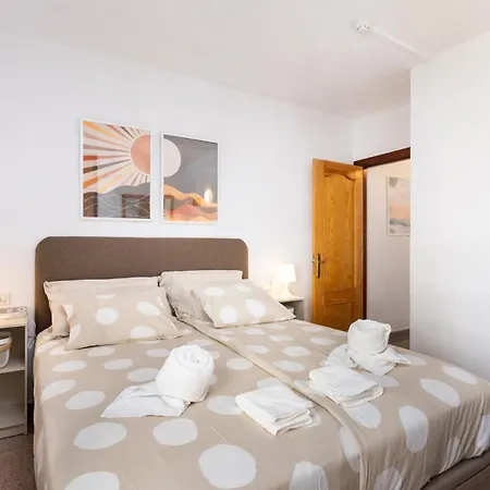 Home2book Vibrant Americas Apt, Pool Retreat Arona (Tenerife)